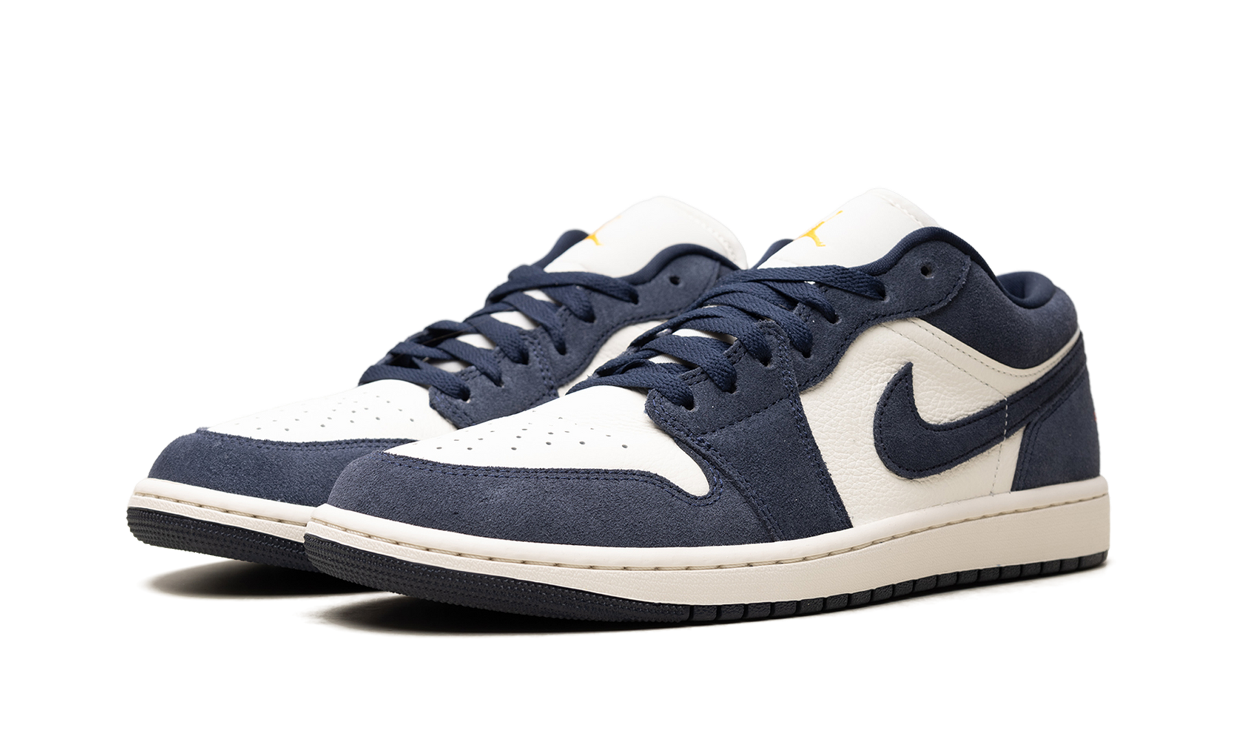 Jordan 1 Low SE Obsidian Suede IO7448 400
