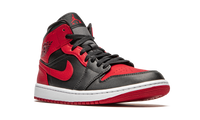 Air Jordan 1 Mid Banned 2020 554724 074