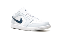 Air Jordan 1 Low Aura / Squadron Blue 553558 400