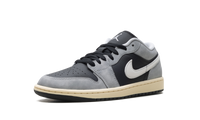 Air Jordan 1 Low SE Light Smoke Grey HQ2010 012